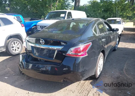 2015 Nissan Altima 2.5 Sv из США, поврежденный, VIN 1N4AL3AP4FC132829
